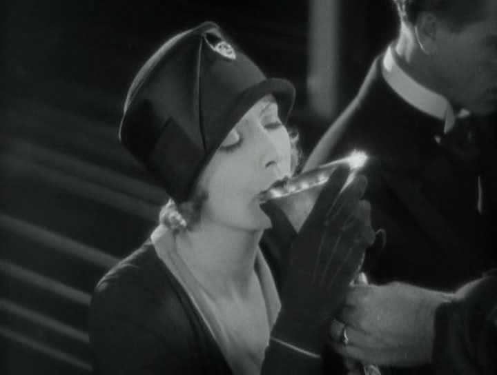 Greta Garbo - El demonio y la carne