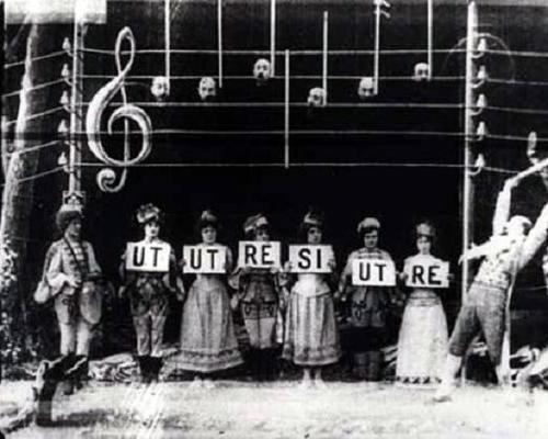 tumblr_m8e1ujtNQw1qdy7vgo1_500