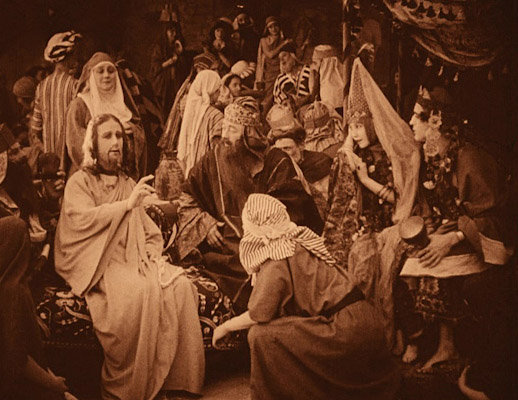 avlcsnap-2016-04-14-00h15m00s348