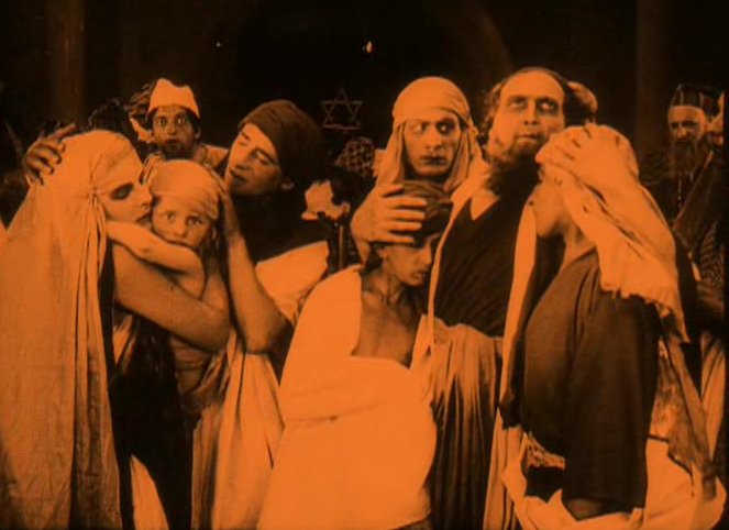 avlcsnap-2016-11-18-19h25m55s547